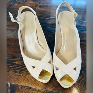 Stuart Weitzman tan suede wedge size 10